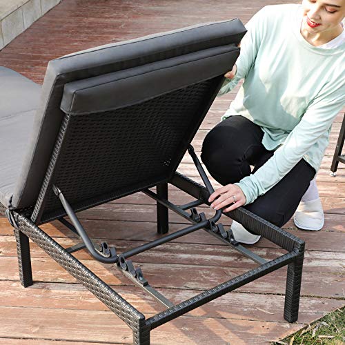 SONGMICS Napozóágy, Napágy 5 cm vastag Matraccal, Rattan-hatású felülettel, Dönthető háttámlával, 59 x 198 x 28 cm méretben, Maximális terhelhetőség 150 kg, Kertbe, Teraszra, Fekete színben,