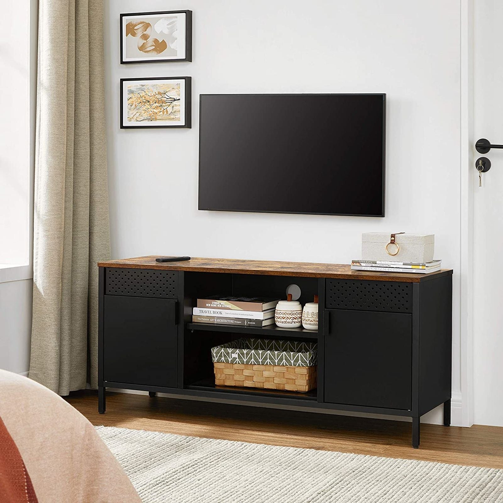 SONGMICS TV állvány, TV szekrény, TV asztal 3 állítható polccal, 55 hüvelykig terjedő TV-khez, nappaliba, hálószobába, rusztikus barna és fekete színben,
